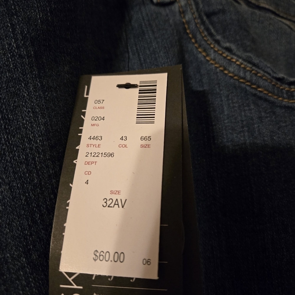 Avenue Premium Stretch Perfect Fit Skinny Ankle Jeans - 32A - Picture 7 of 7